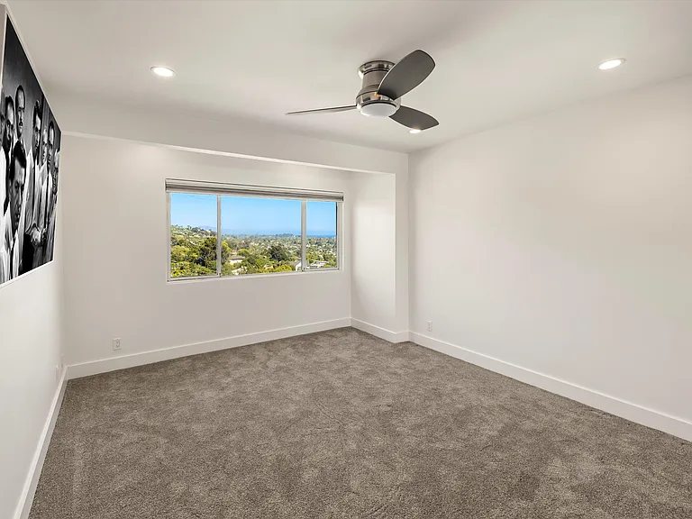 813 E Anapamu St #PENTHOUSE — Photo 21