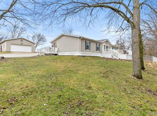 7845 Campbell Rd, Lake Odessa, MI 48849