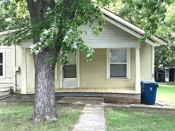 5th image of 2902 N Birch St