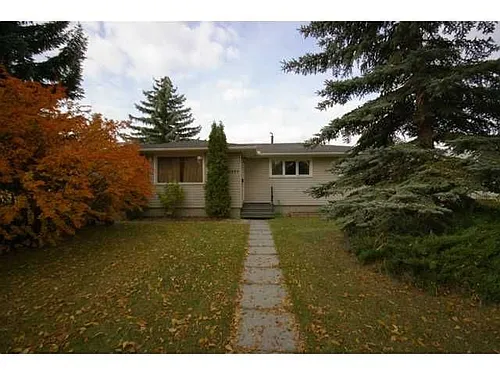 2525B 35th St SE Photo 1