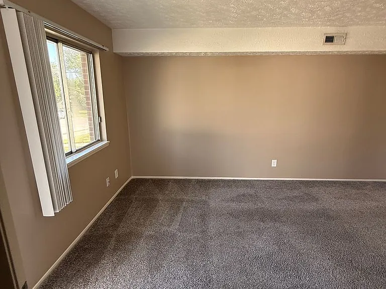 Southdale Square Apartments — Photo 139