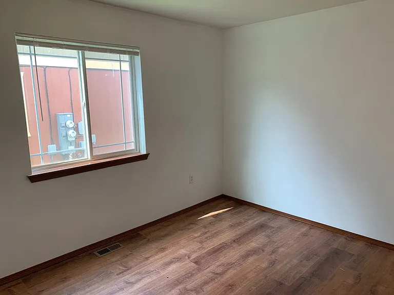 1013 N Pierce Dr — Photo 10