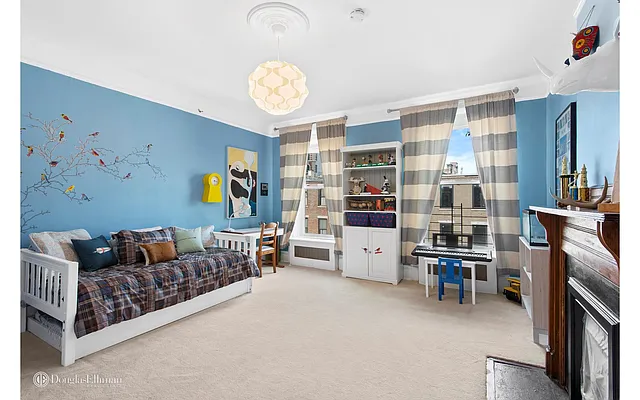 Sold by Douglas Elliman | media 7