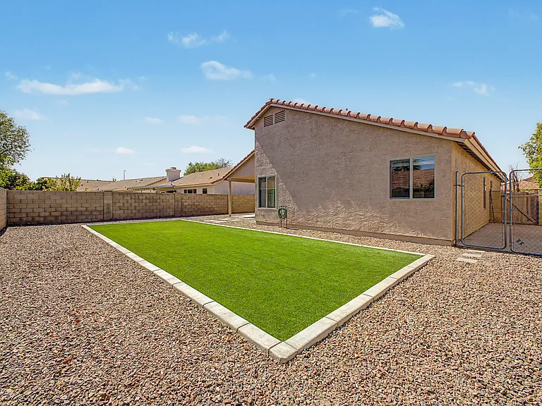 445 W Sereno Dr — Photo 22