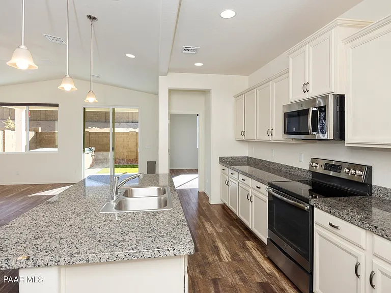 1385 Warbler Way — Photo 21