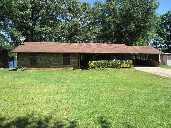 2nd image of 810 Shadowood Dr
