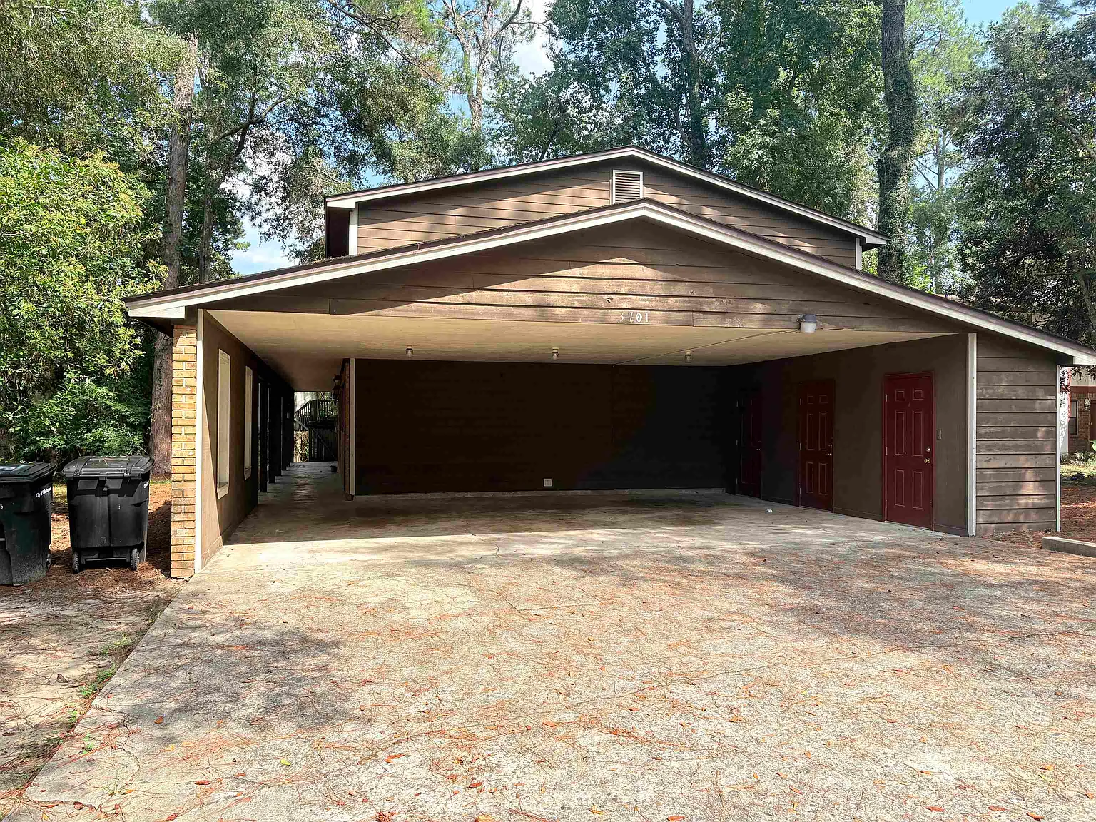 3 bed, 2.5 bath, 1200 sqft, $1,495 — Photo 2