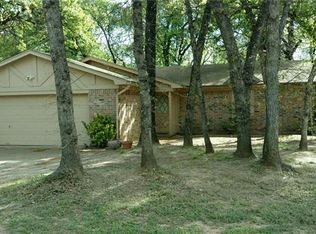 732 Lake Crest Pkwy, Azle, TX 76020