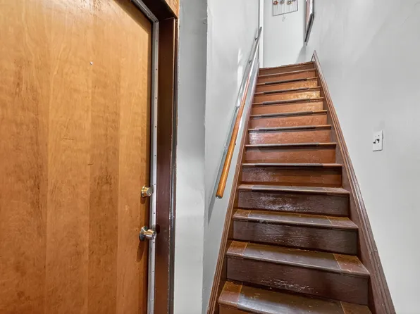 98 West 49th Street image 18 of 35