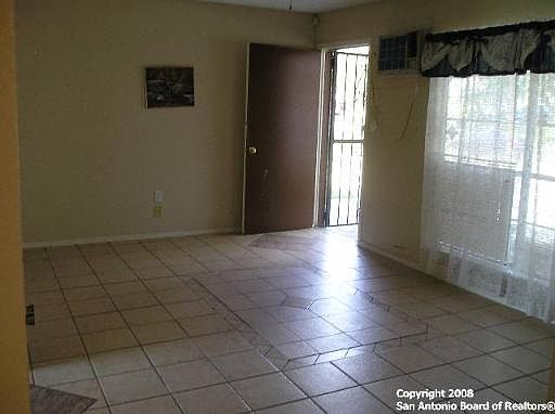 4th image of 9035 GERALDINE DR