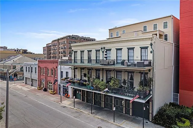 633 Tchoupitoulas St #4 — Photo 2