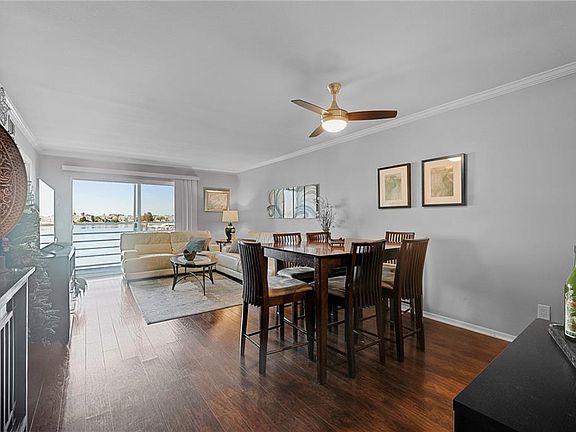 3rd image of 1244 Harbor Dr Unit 209