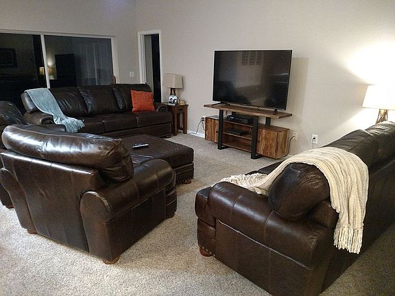 4th image of 15633 Eastbourn Dr