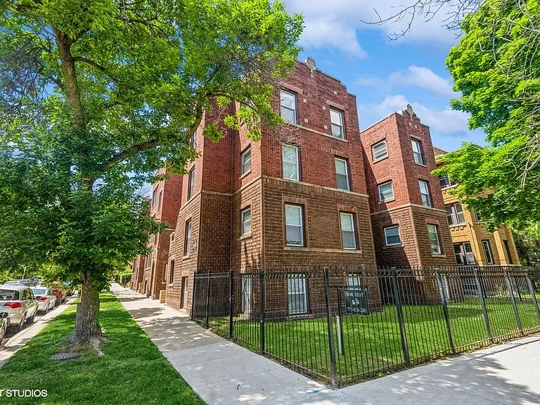 1608 W Wallen Ave #1 — Photo 1