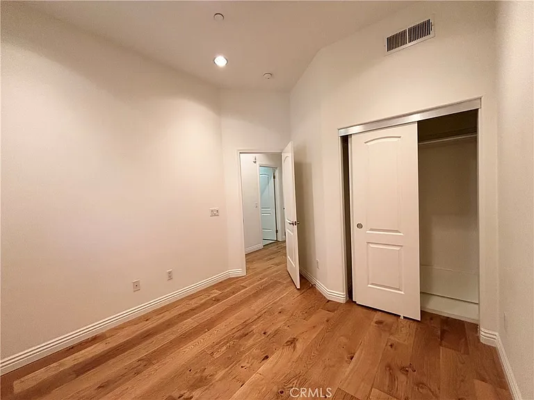 441 N Los Robles Ave #16 — Photo 14