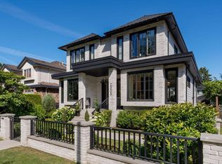 2305 King Edward Ave W, Vancouver, BC V6L1T3