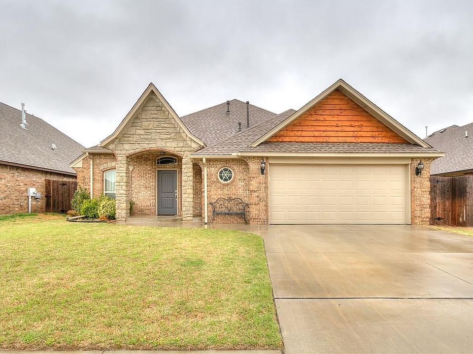 1st image of 4916 SW 121st Pl