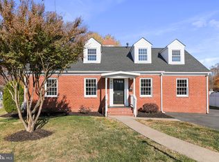 9010 Quarry St, Manassas, VA 20110