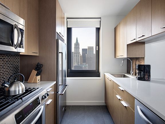 4th image of 105 Duane St #Pha