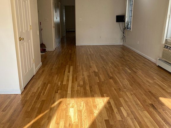 3rd image of 21-16 124th St Floor 1