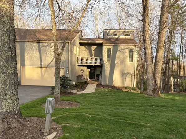 216 Dogwood Ct, Daniels, WV 25832