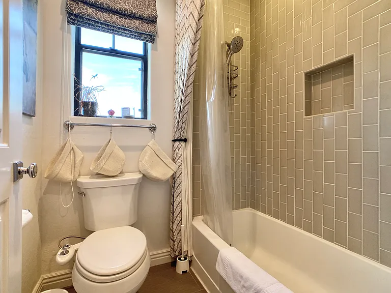 3857 E Mead Dr — Photo 54