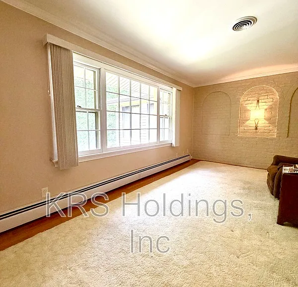 407 Westmoreland Ct — Photo 6