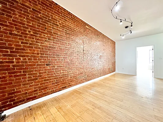 Rented by Keller Williams NYC | media 2