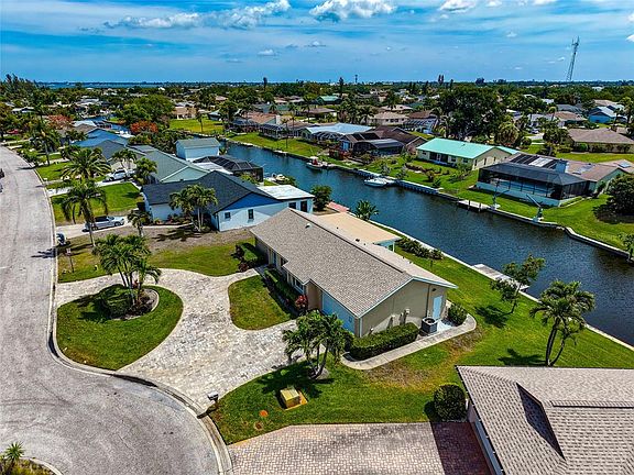 2nd image of 5011 Mangrove Point Rd