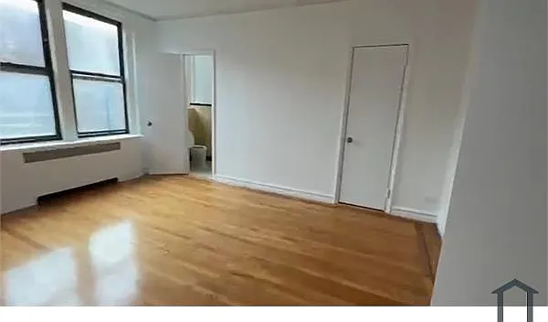 2 bed, $2,816 — Photo 2