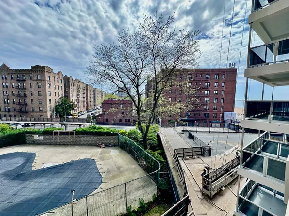 50 Brighton 01st Road image 1 of 19