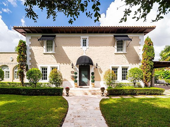 5th image of 1706 Country Club Prado