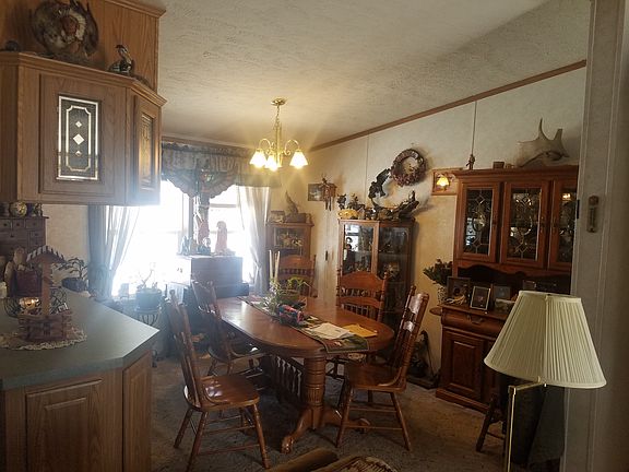4th image of 36 Terrace Dr
