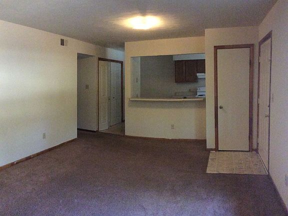 4th image of 9557 18th Bay St APT 11
