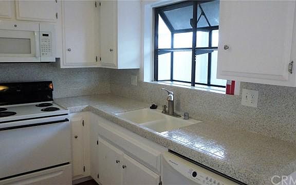3rd image of 226 S Lucia Ave