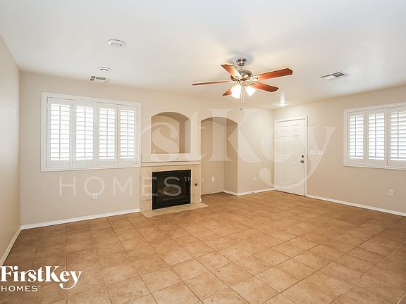 3rd image of 3937 Philomena St
