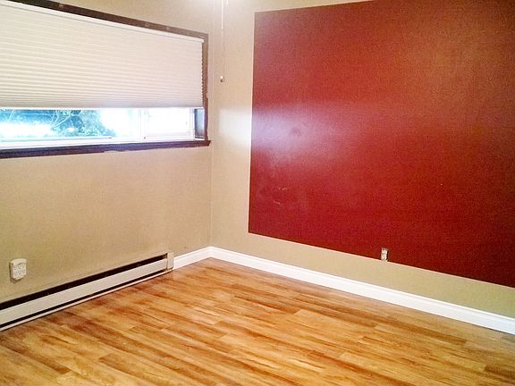 5th image of 17431 Ambaum Blvd S #D25