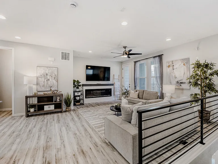 20970 E Quincy Dr — Photo 8