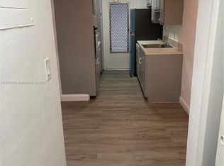 1030 NE 7th Ave APT 14, Fort Lauderdale, FL 33304