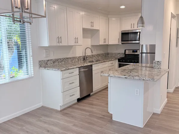 1612 S Bundy Dr APT 1, Los Angeles, CA 90025