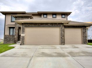 18868 Manderson, Omaha, NE 68022
