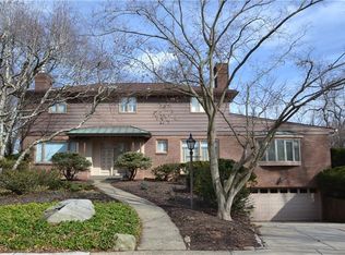 185 Crestvue Manor Dr, Pittsburgh, PA 15228