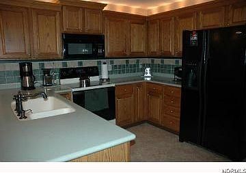 4th image of 34392 Summerset Dr