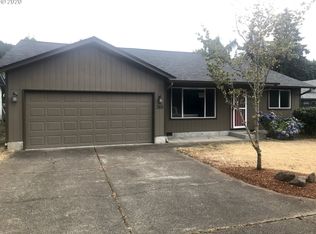 368 S 70th Pl, Springfield, OR 97478