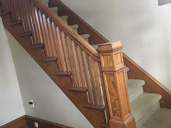 Foyer Stairway