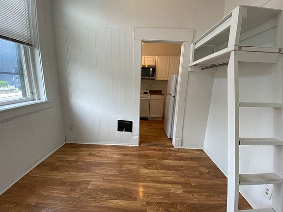 2nd image of 1260 Neil Ave APT 1B