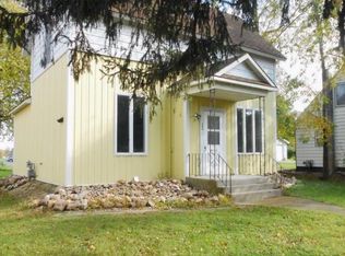 306 NW 4th St, Adams, MN 55909