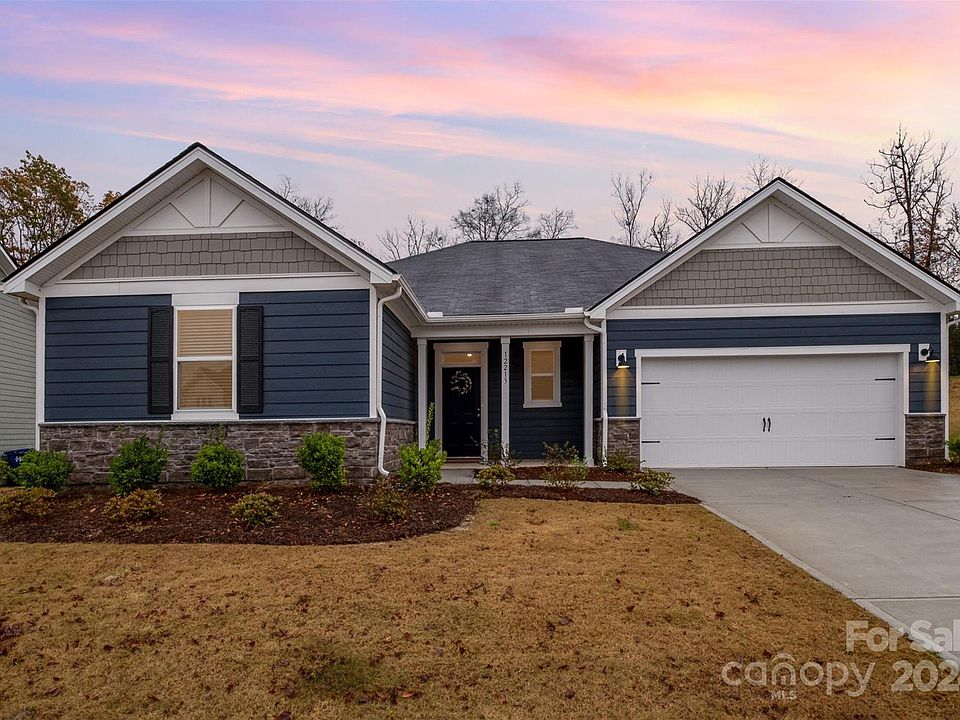 House on the Hill 3点セット 12213 Rowan Hill Dr, Huntersville, NC 28078 | Zillow
