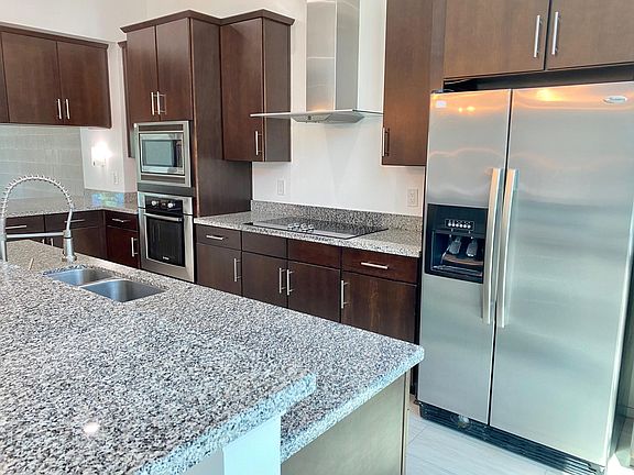 5th image of 372 S Farmer Ave #372
