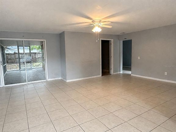 2nd image of 1519 Lynn Ave